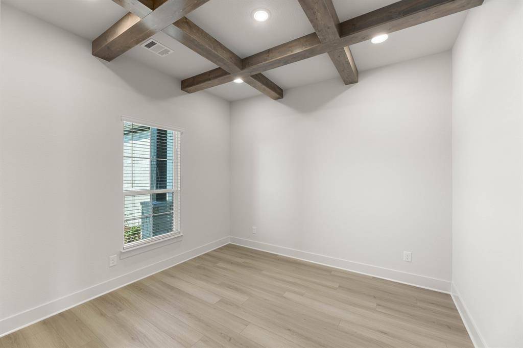 Midlothian, TX 76065,6450 Dalyn Drive