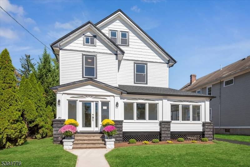 Somerville Boro, NJ 08876,211 E High St