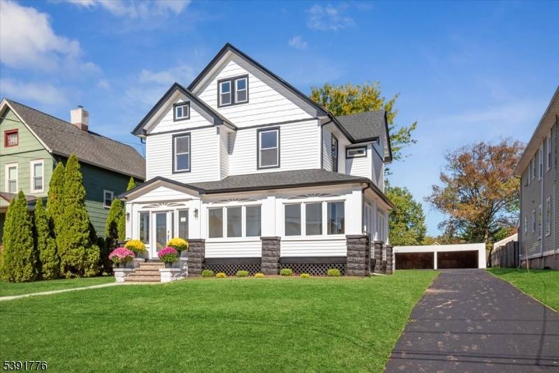 Somerville Boro, NJ 08876,211 E High St