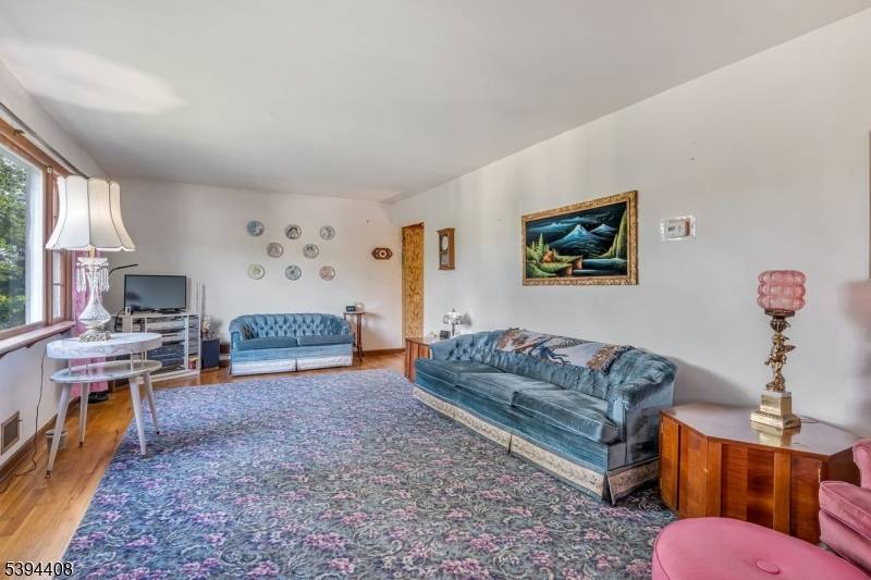 Wanaque Boro, NJ 07465,73 Ringwood Ave