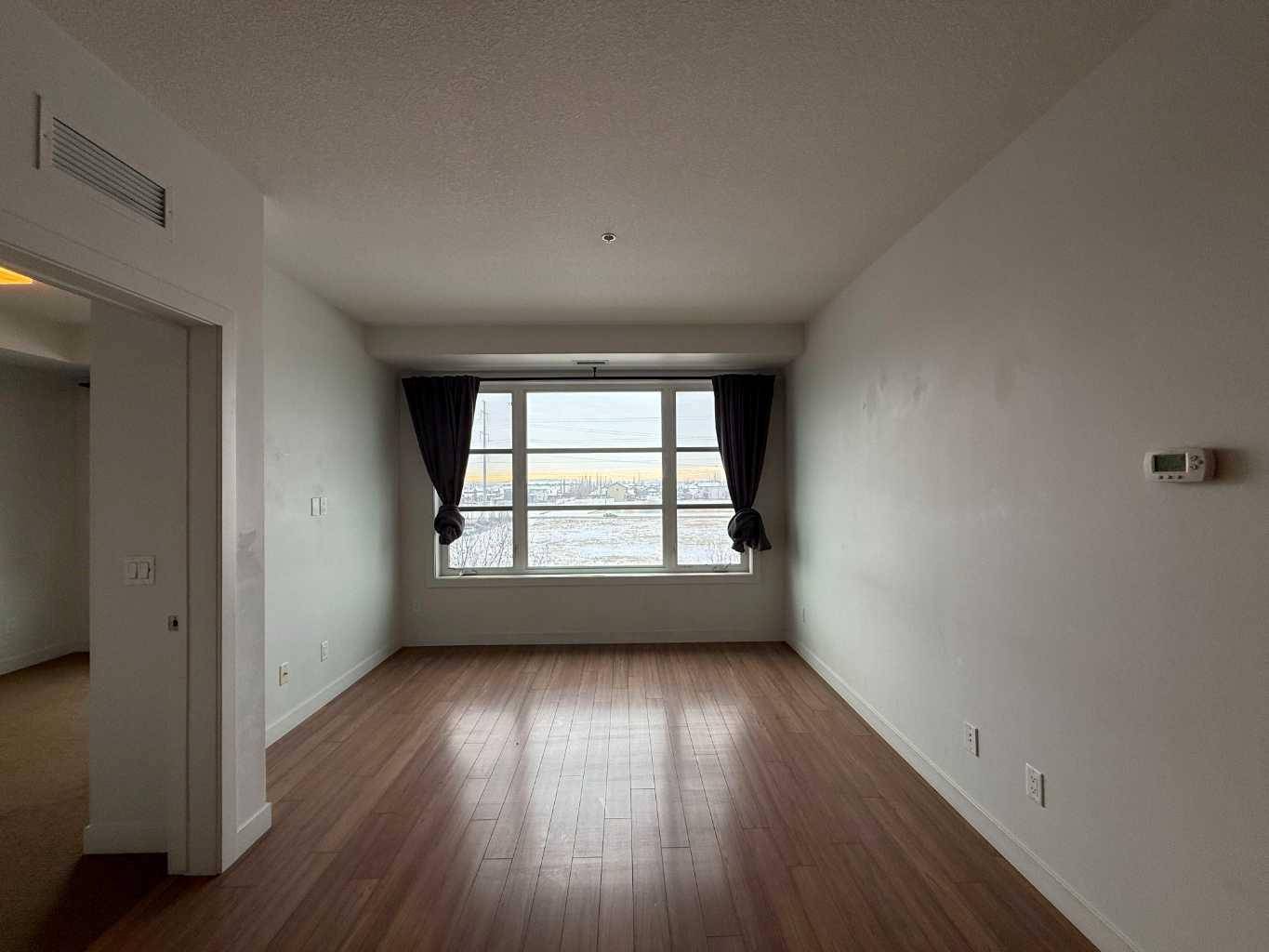 Red Deer, AB T4R 0K1,2660 22 ST #5309