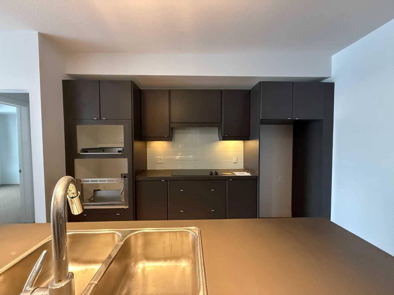 Red Deer, AB T4R 0K1,2660 22 ST #5309