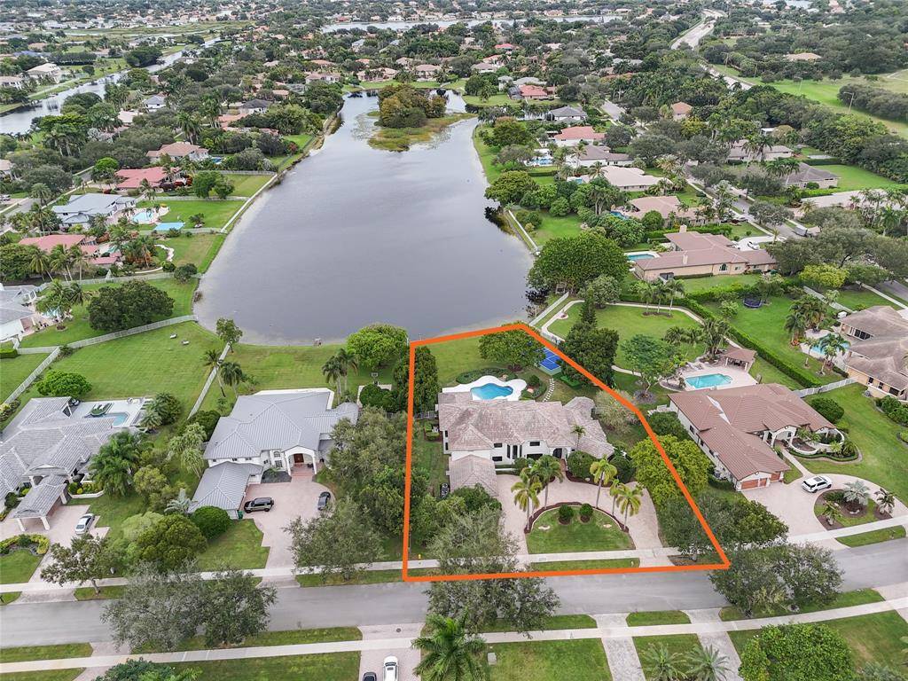Davie, FL 33324,10303 SW 26th St
