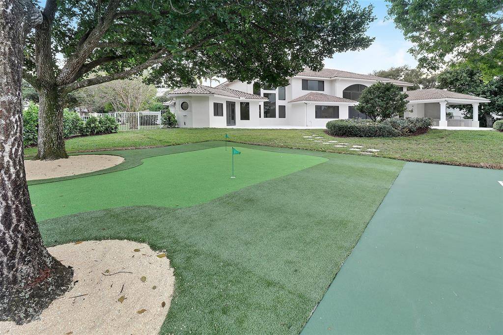 Davie, FL 33324,10303 SW 26th St