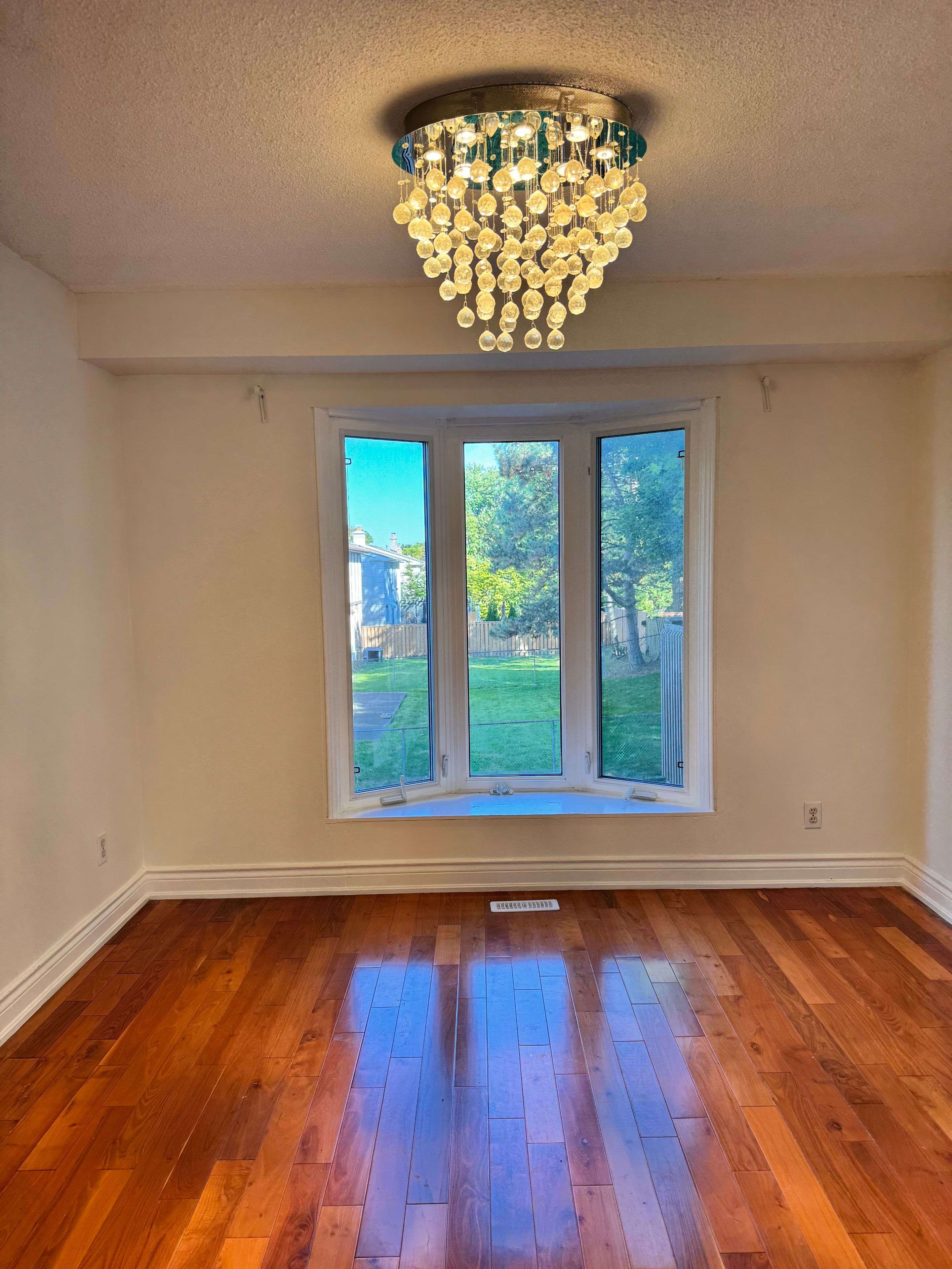 Markham, ON L3T 5G8,45 Breckonwood CRES