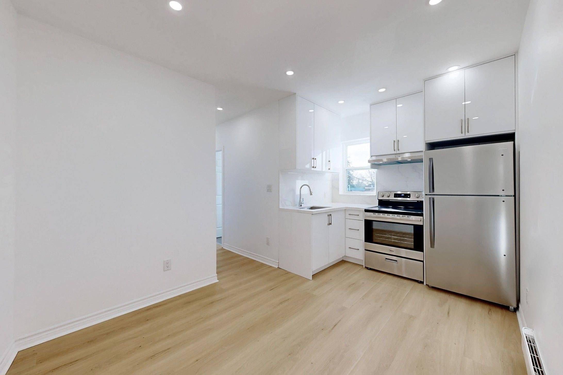 Toronto W03, ON M6E 2J5,167 Dynevor RD #1