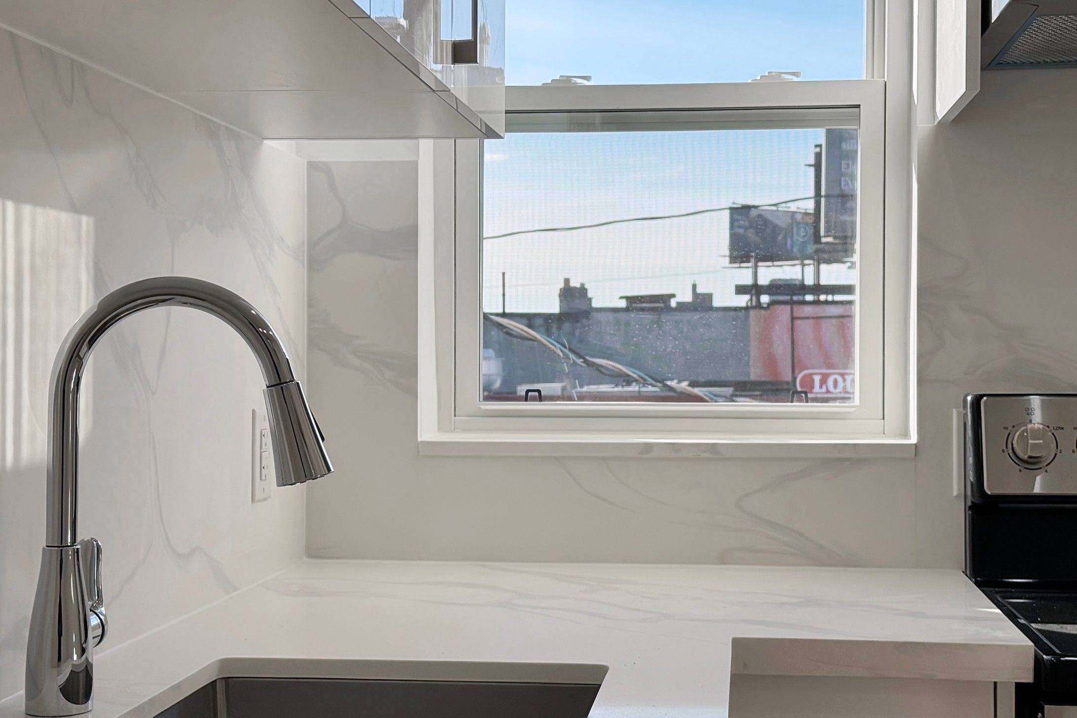 Toronto W03, ON M6E 2J5,167 Dynevor RD #1