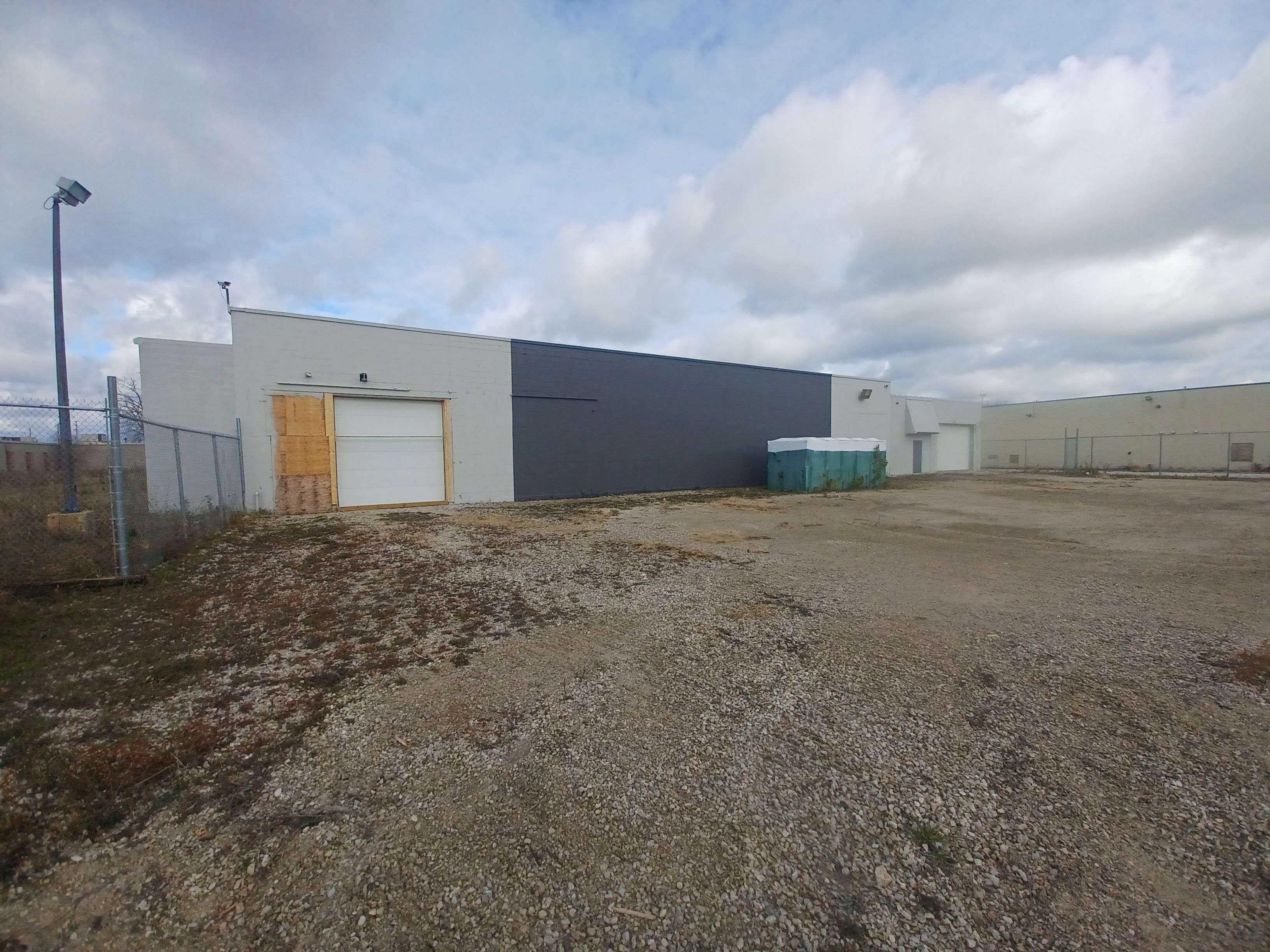 Windsor, ON N8Z 1H4,675 Tecumseh RD W