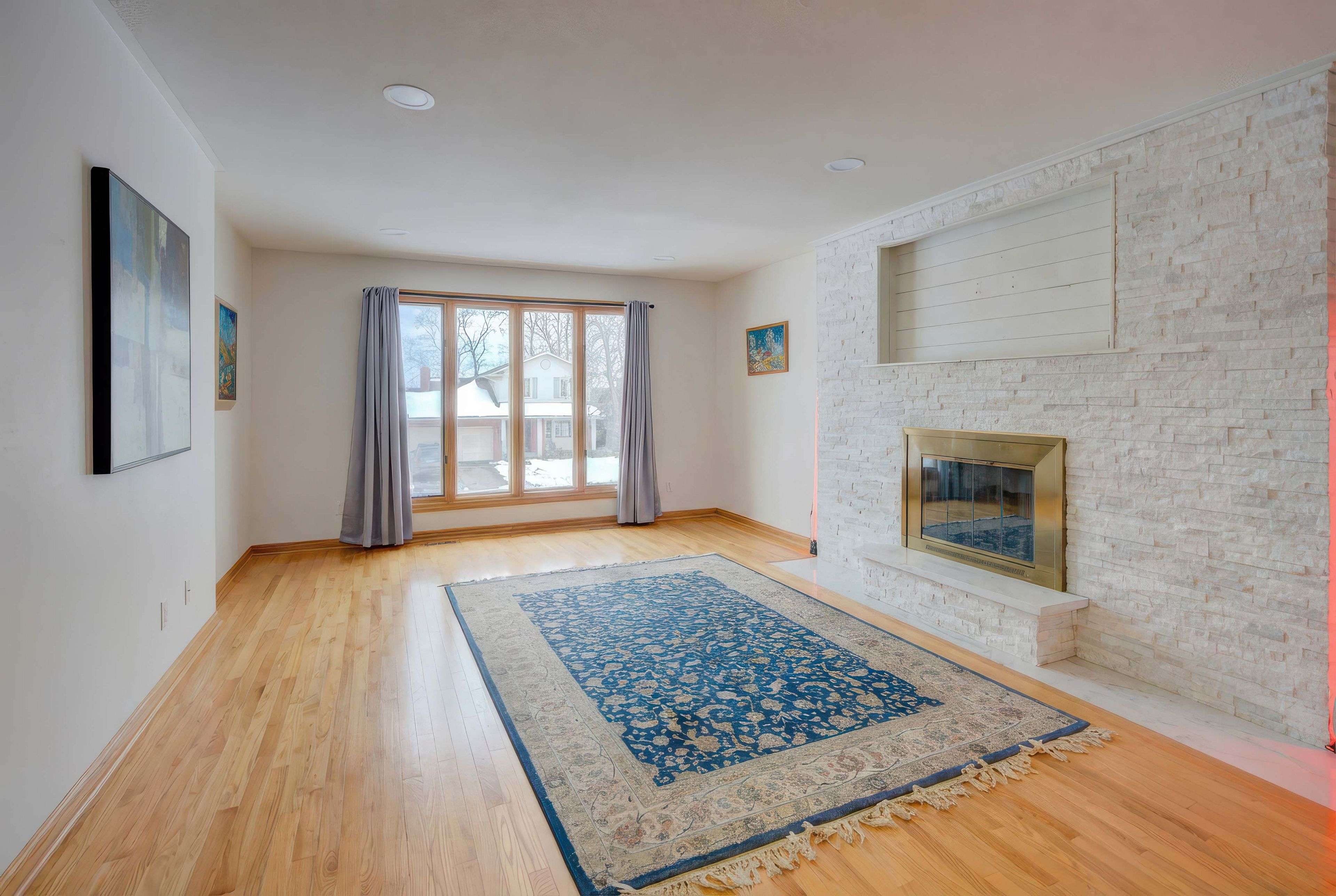 Kingston, ON K7M 7L4,542 Rankin CRES