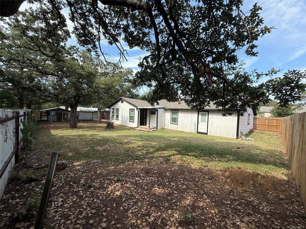 Bowie, TX 76230,1005 Roberts Street