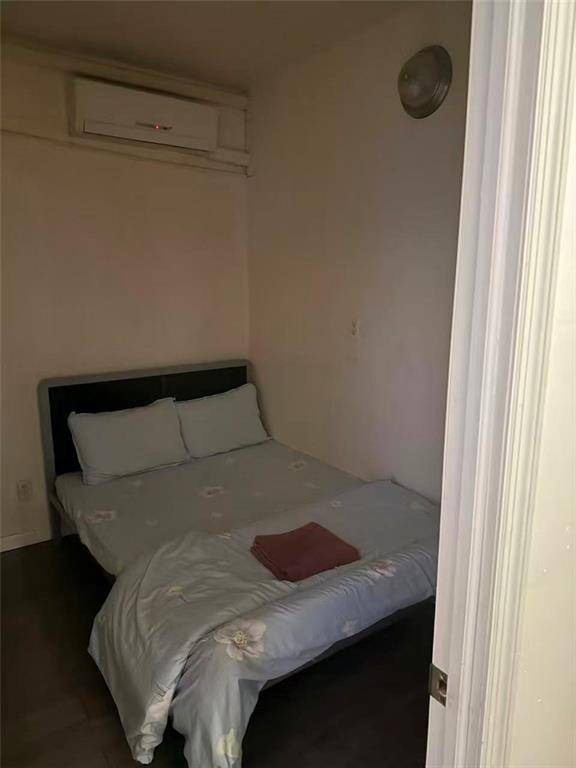 Brooklyn, NY 11220,648 51st ST