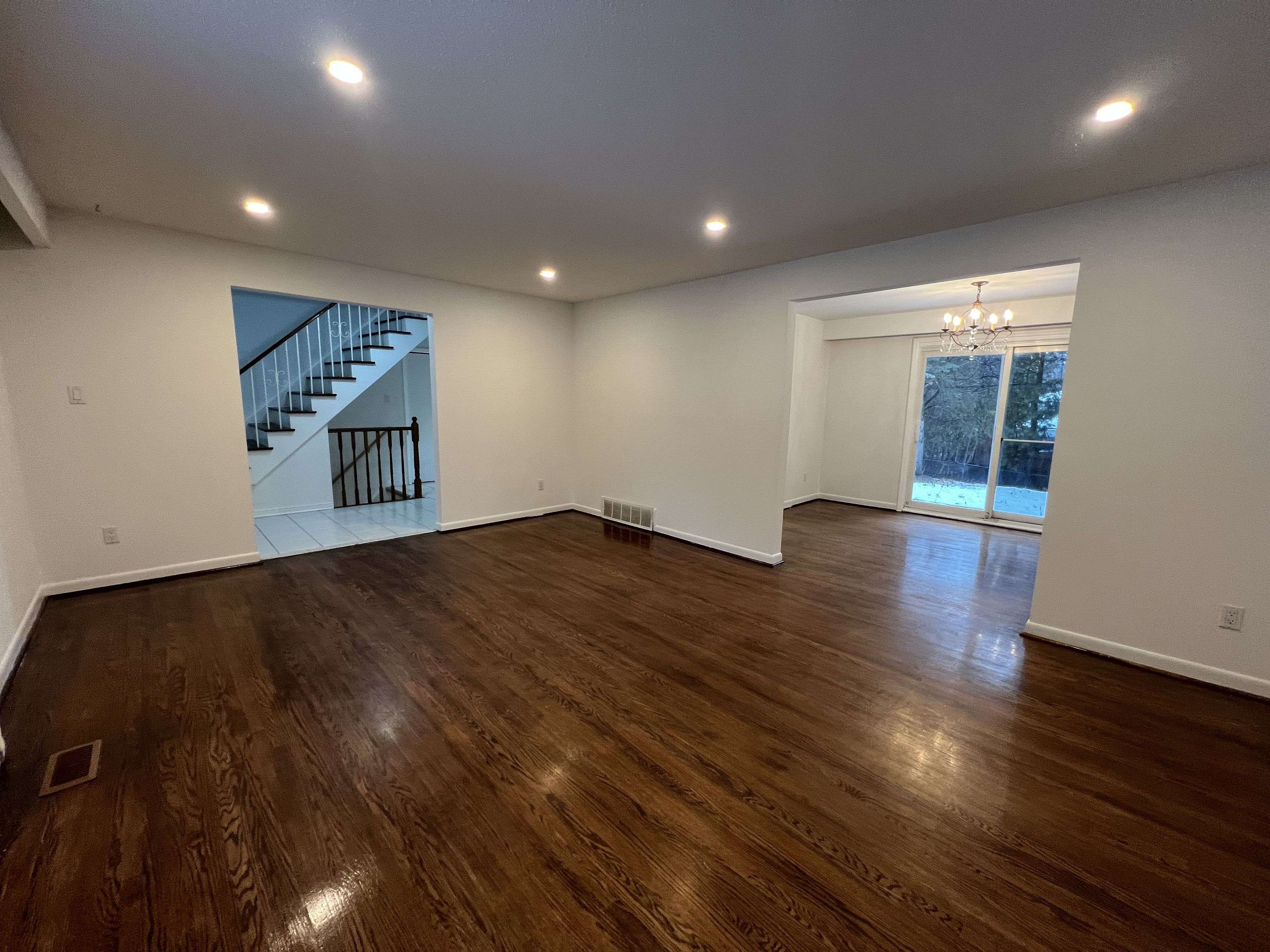 Toronto C14, ON M2M 2P8,298 Newton DR