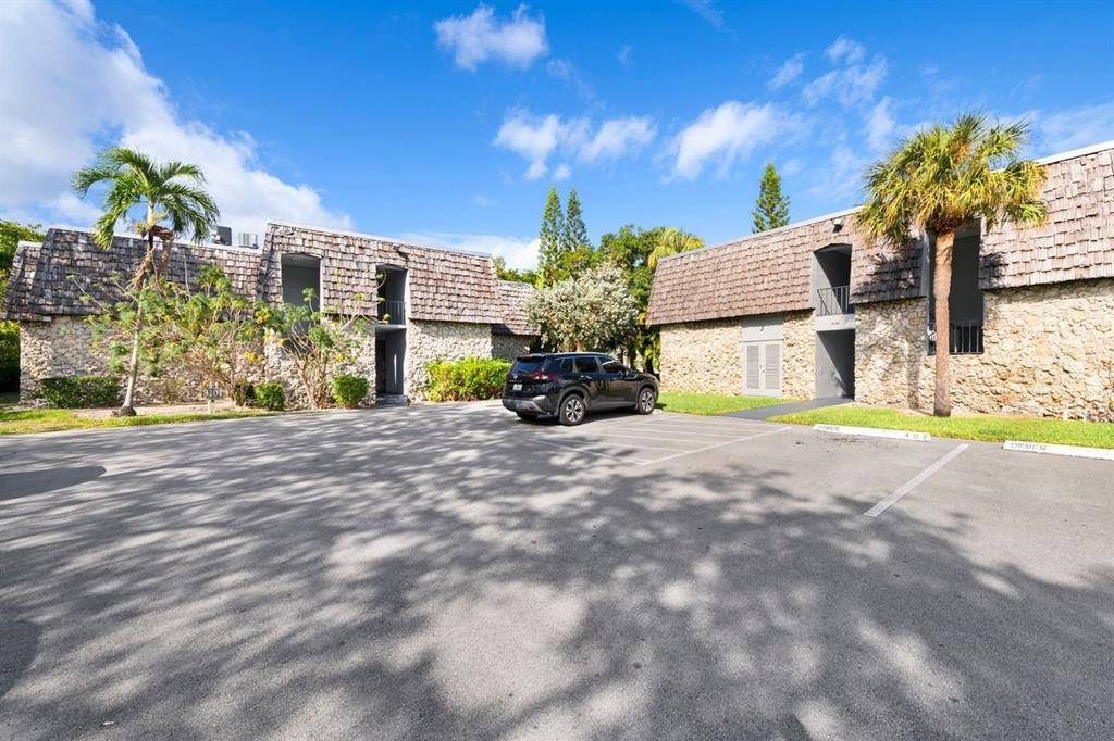 Oakland Park, FL 33309,3101 Oakland Shores Dr #H108