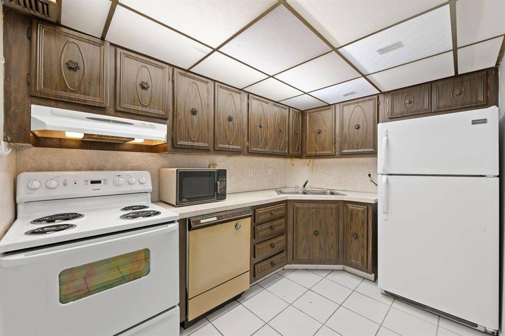 Oakland Park, FL 33309,3101 Oakland Shores Dr #H108