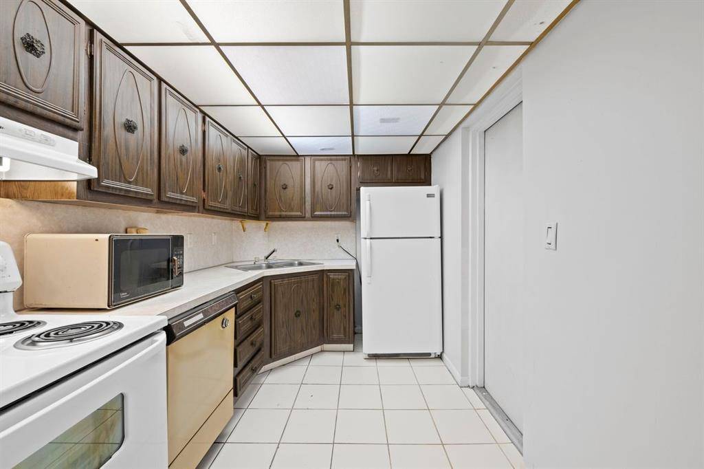 Oakland Park, FL 33309,3101 Oakland Shores Dr #H108