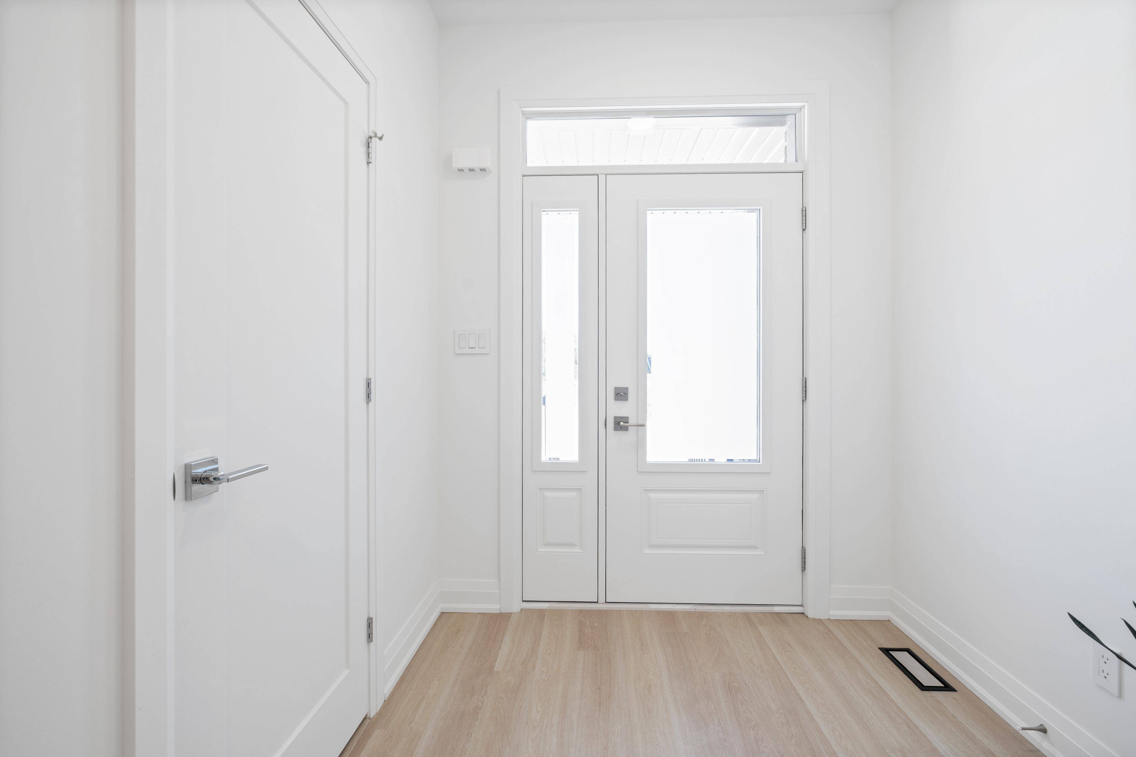 Collingwood, ON L9Y 2L3,49 Swain CRES