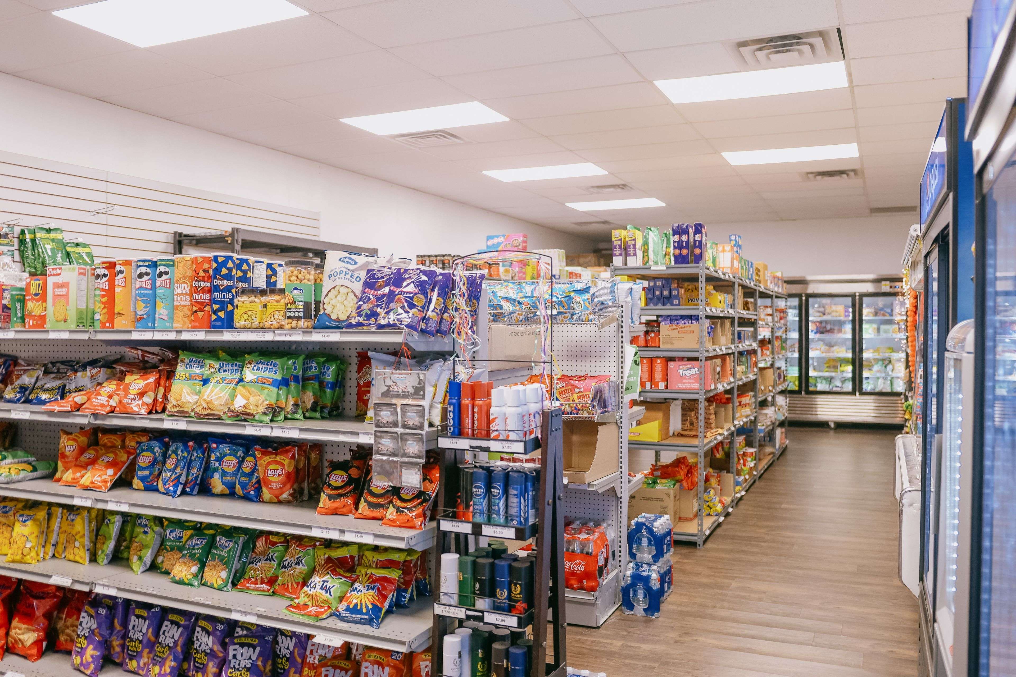 Barrie, ON L4M 6L5,221 Cundles RD E #4