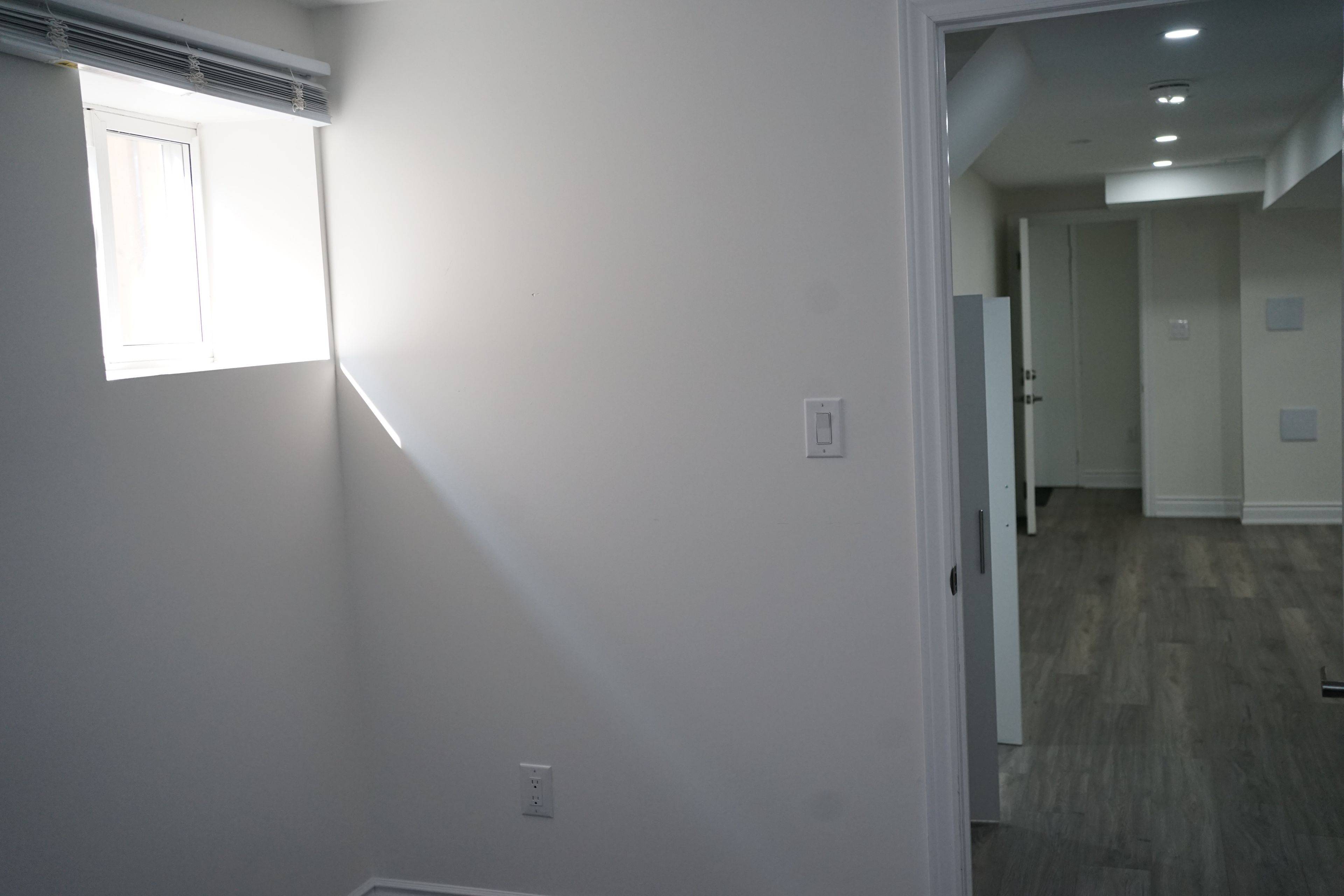 Mississauga, ON L5R 3K1,5278 Astwell AVE #Lower