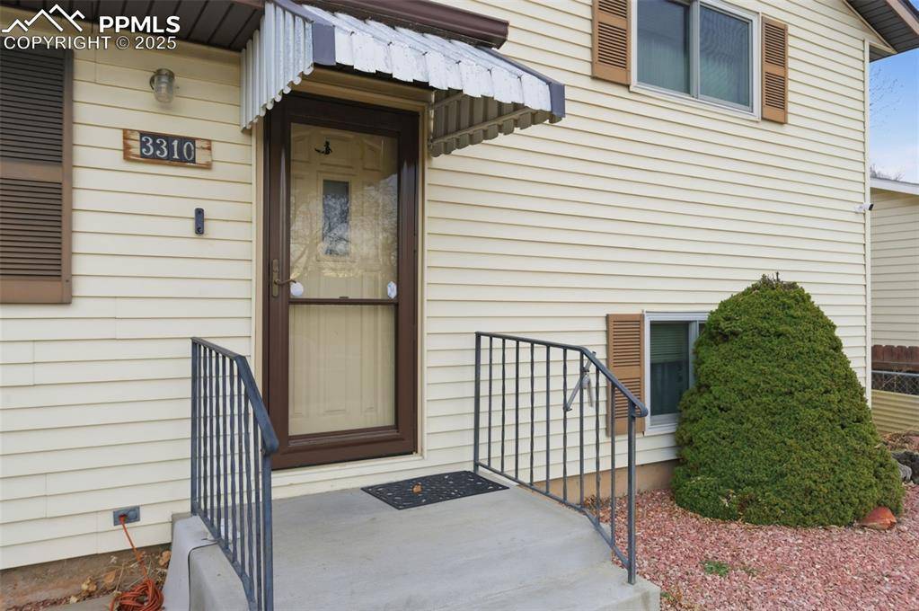 Colorado Springs, CO 80909,3310 E Bijou ST