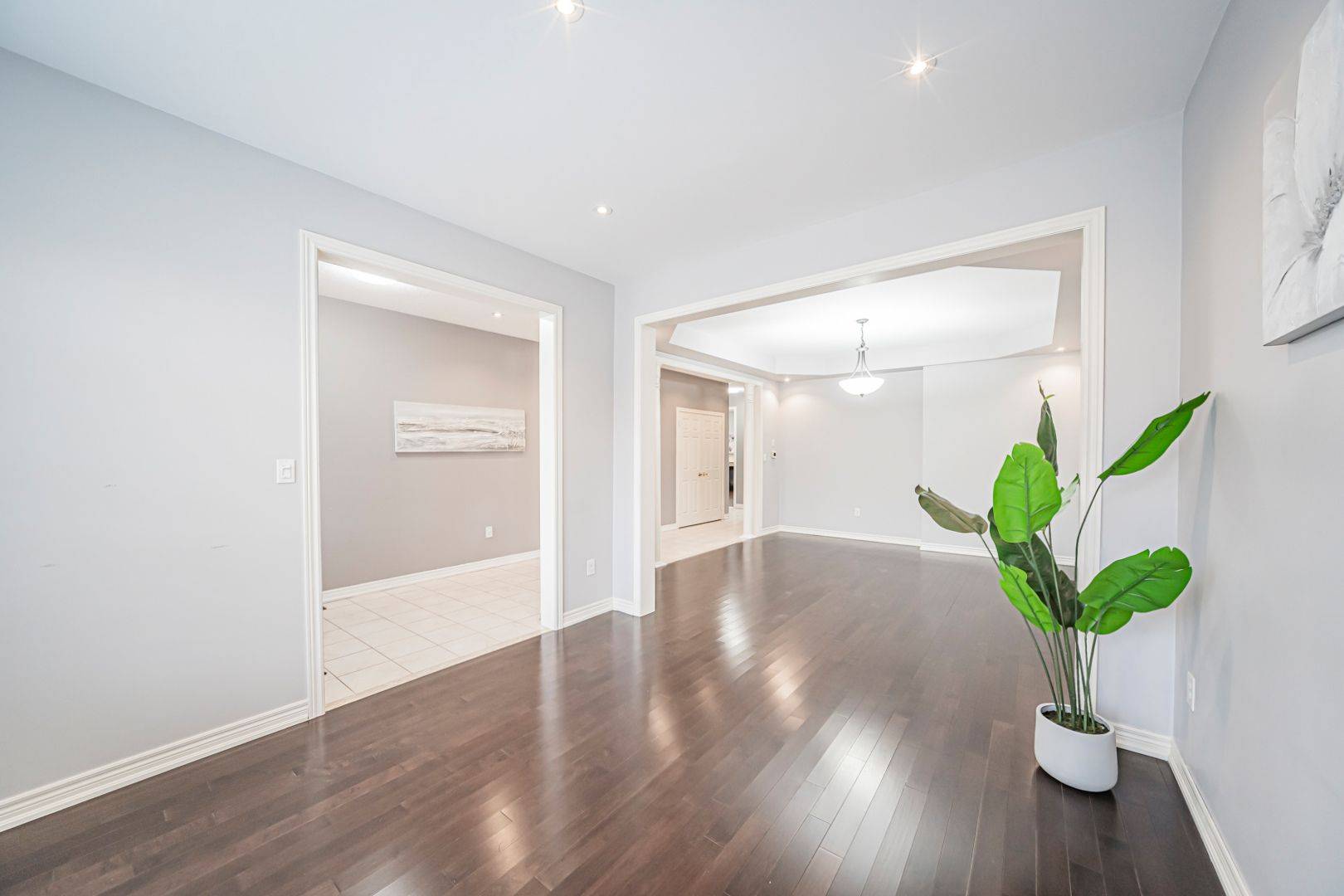 Oakville, ON L6M 0T1,3152 Larry CRES