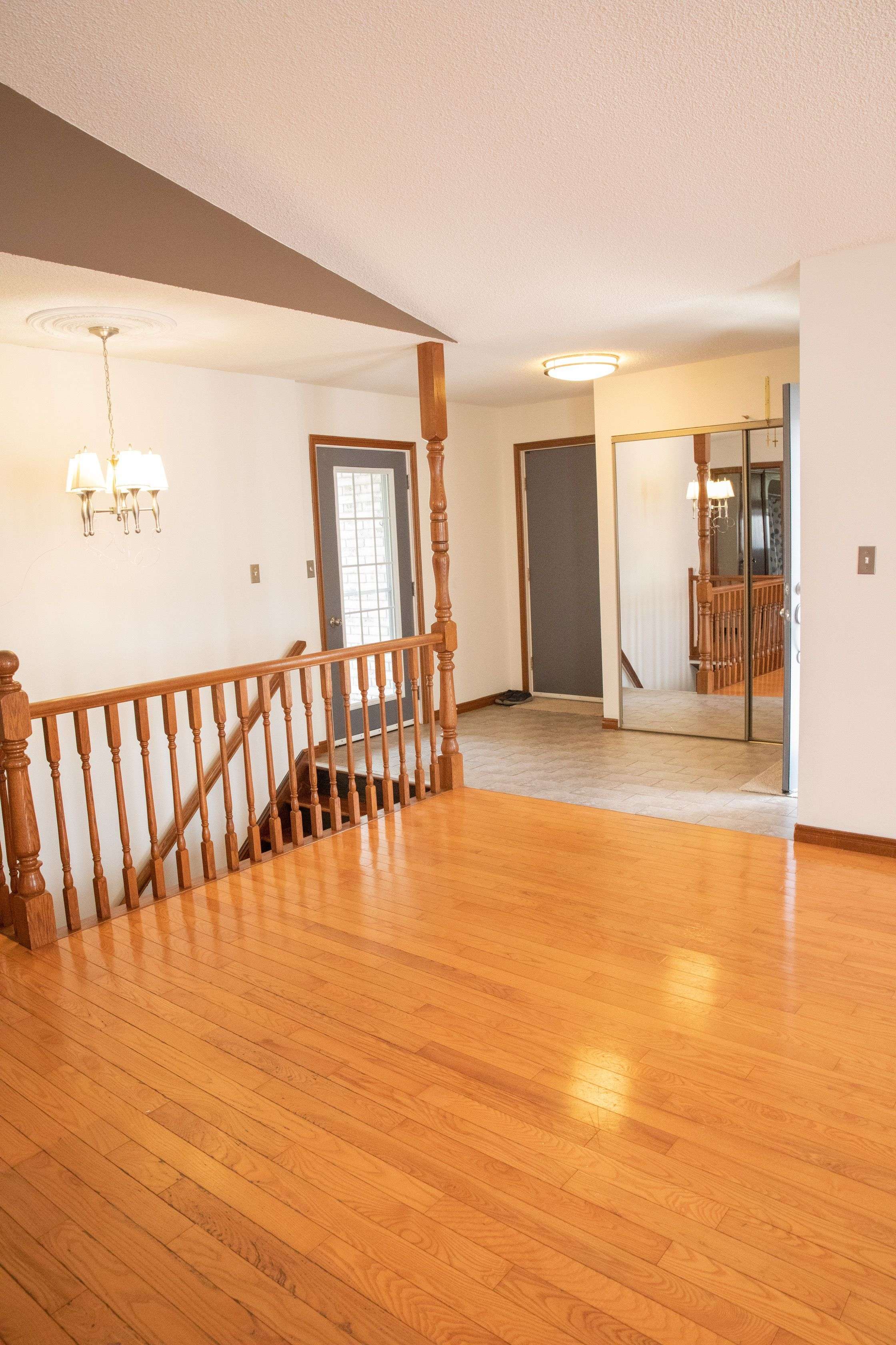 Woodstock, ON N4T 1H1,516 Springbank AVE N