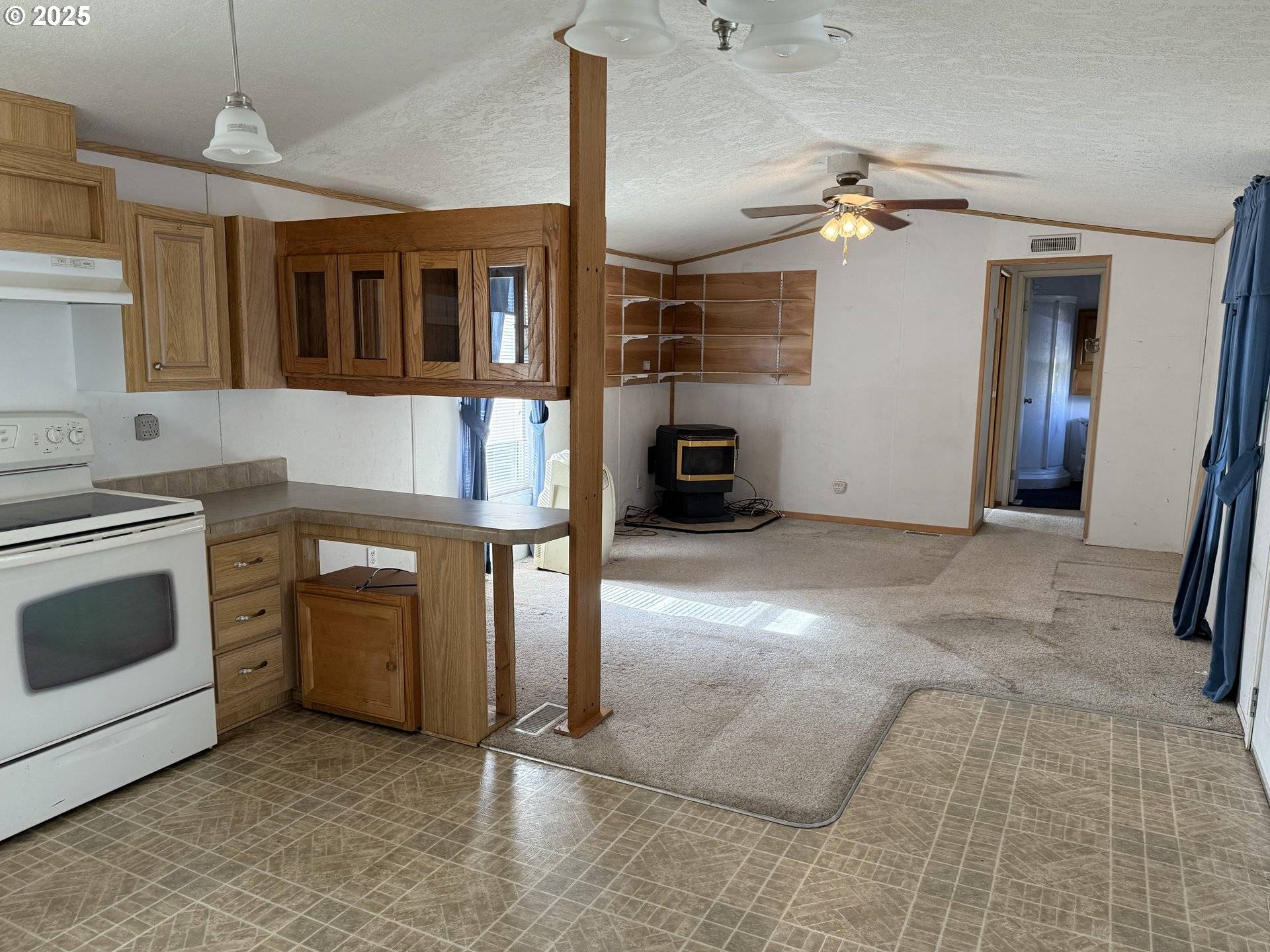 Roseburg, OR 97470,107 BALDER LN