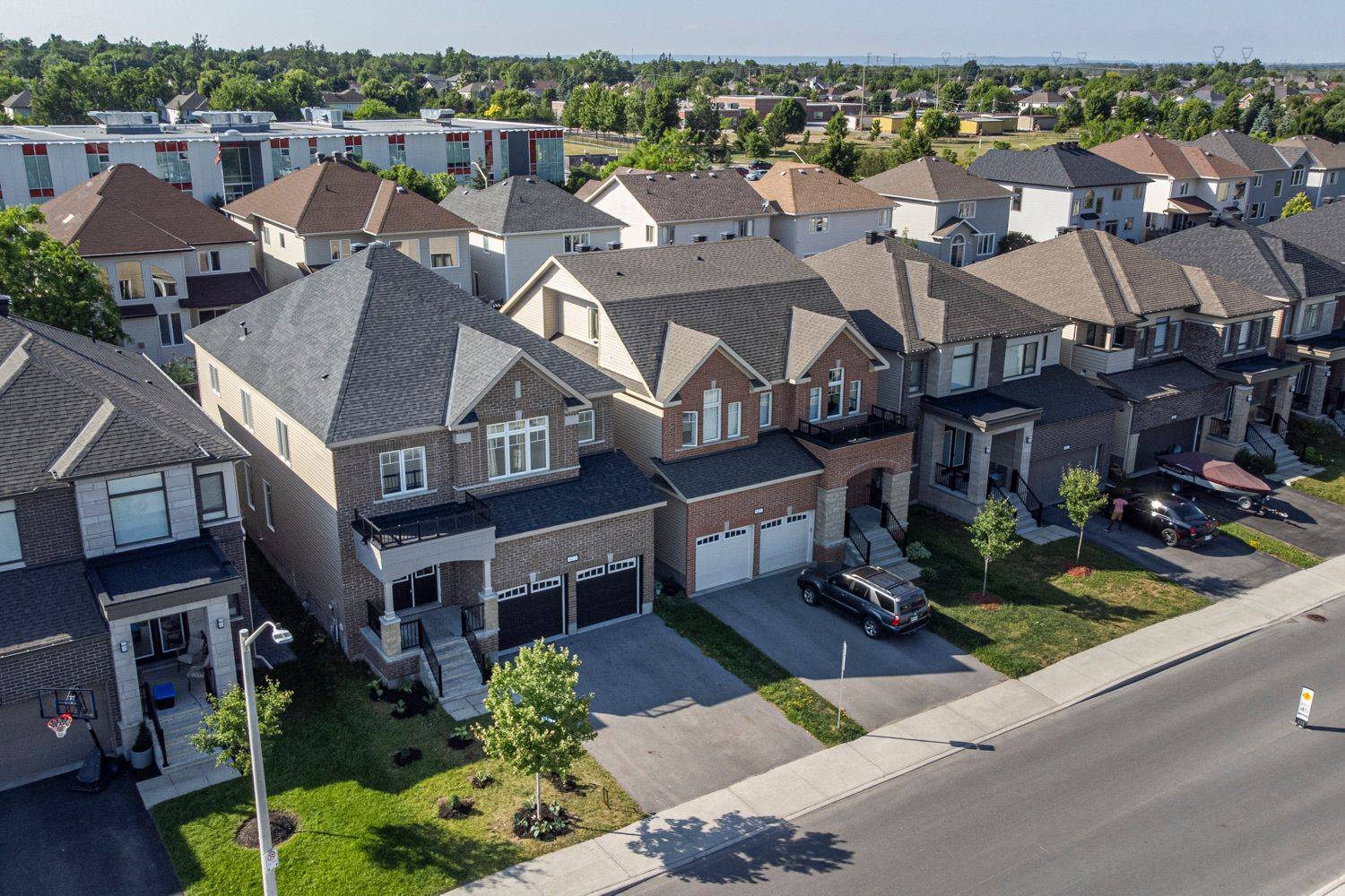 Stittsville - Munster - Richmond, ON K2S 0Y7,623 Parade DR