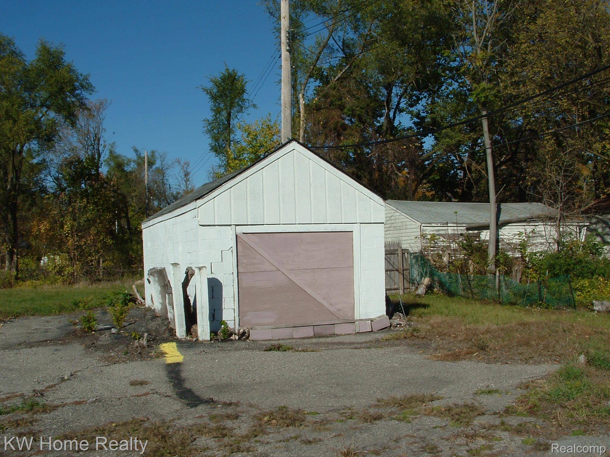 Detroit, MI 48223,20650 Fenkell Avenue