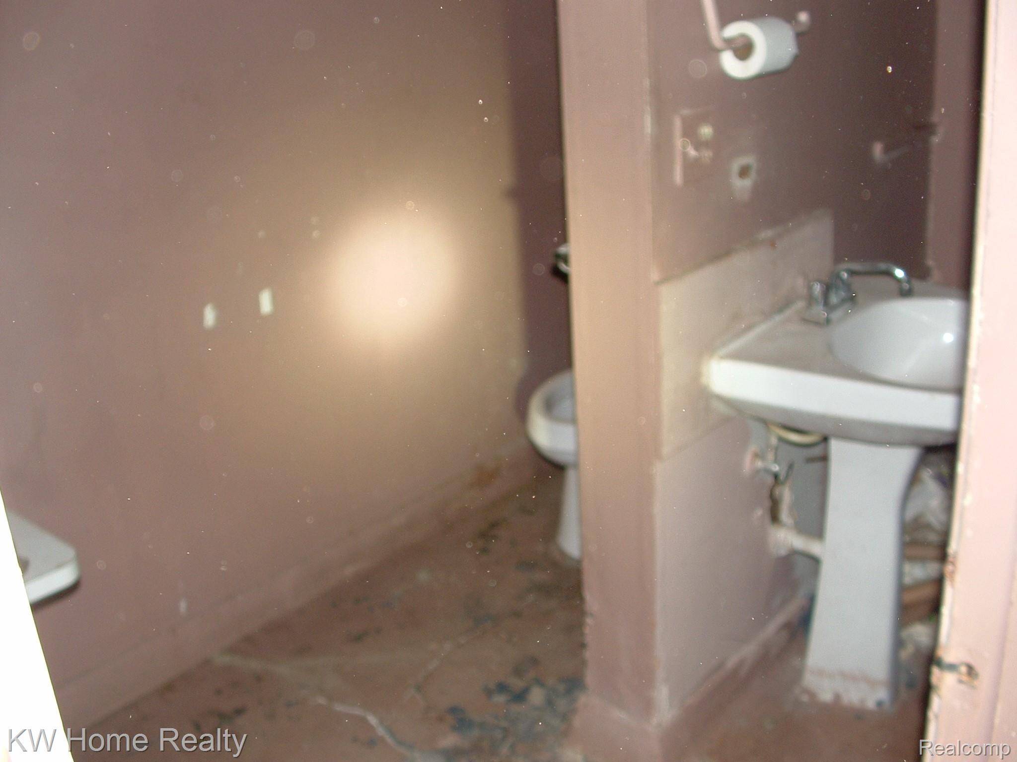 Detroit, MI 48223,20650 Fenkell Avenue