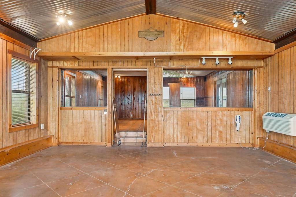 Tuscola, TX 79562,317 County Road 278