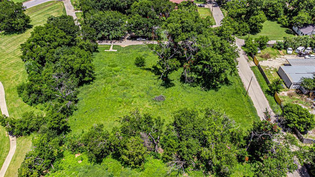 Cleburne, TX 76031,1024 Alvarado Street