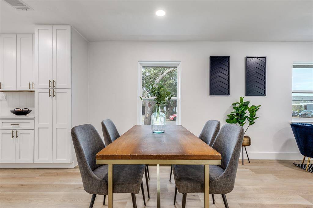 Dallas, TX 75229,10616 Allegheny Drive