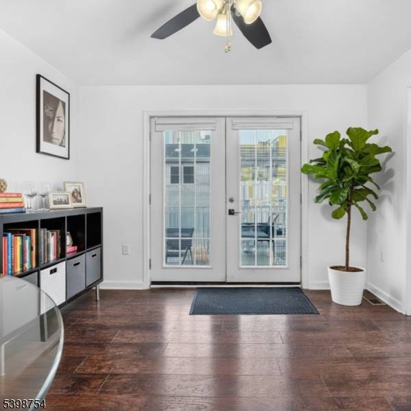 Newark City, NJ 07102,121 Arlington St