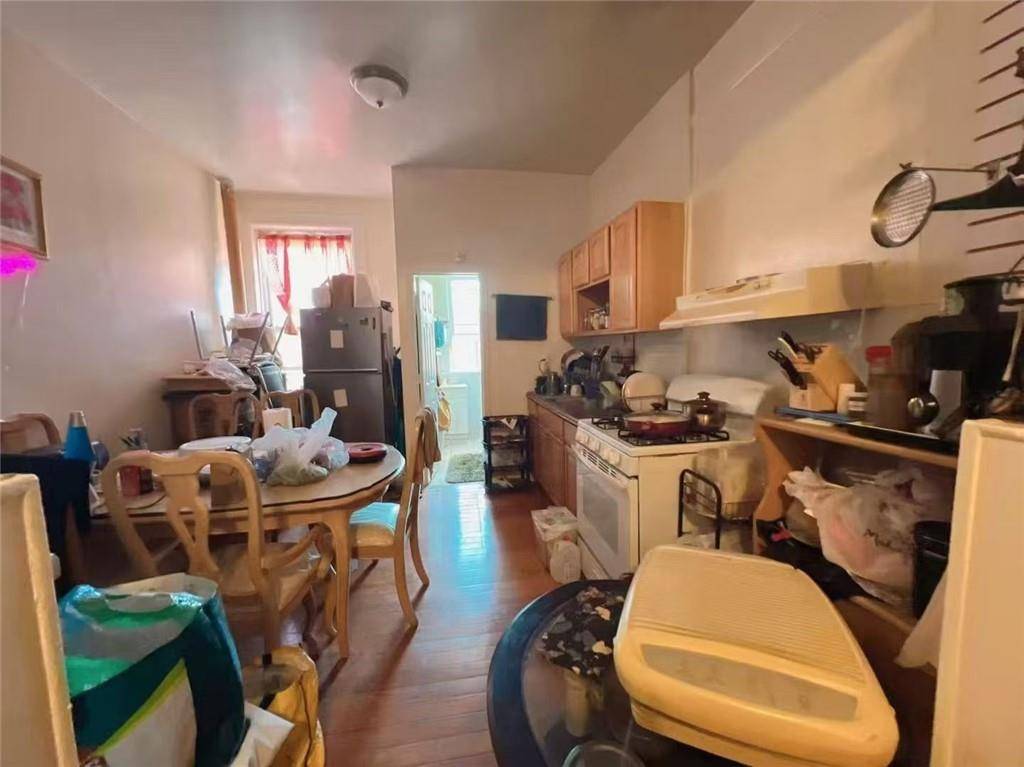 Brooklyn, NY 11220,5721 5th AVE