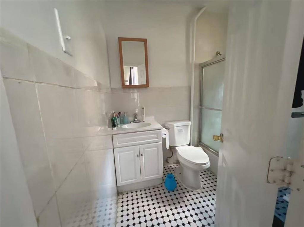 Brooklyn, NY 11220,5721 5th AVE