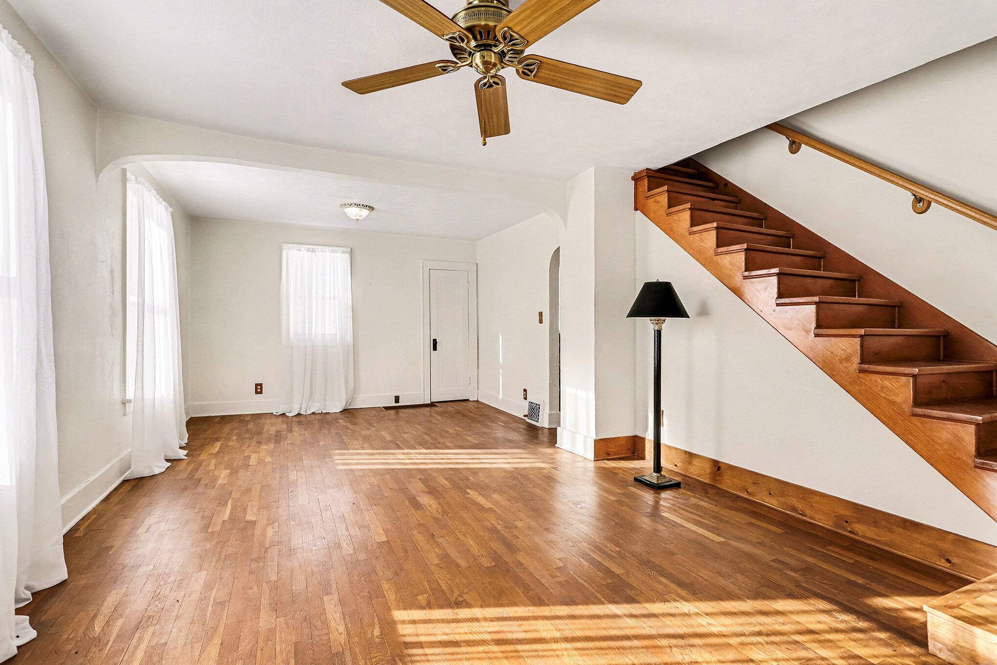 Battle Creek, MI 49017,611 E Roosevelt AVE E