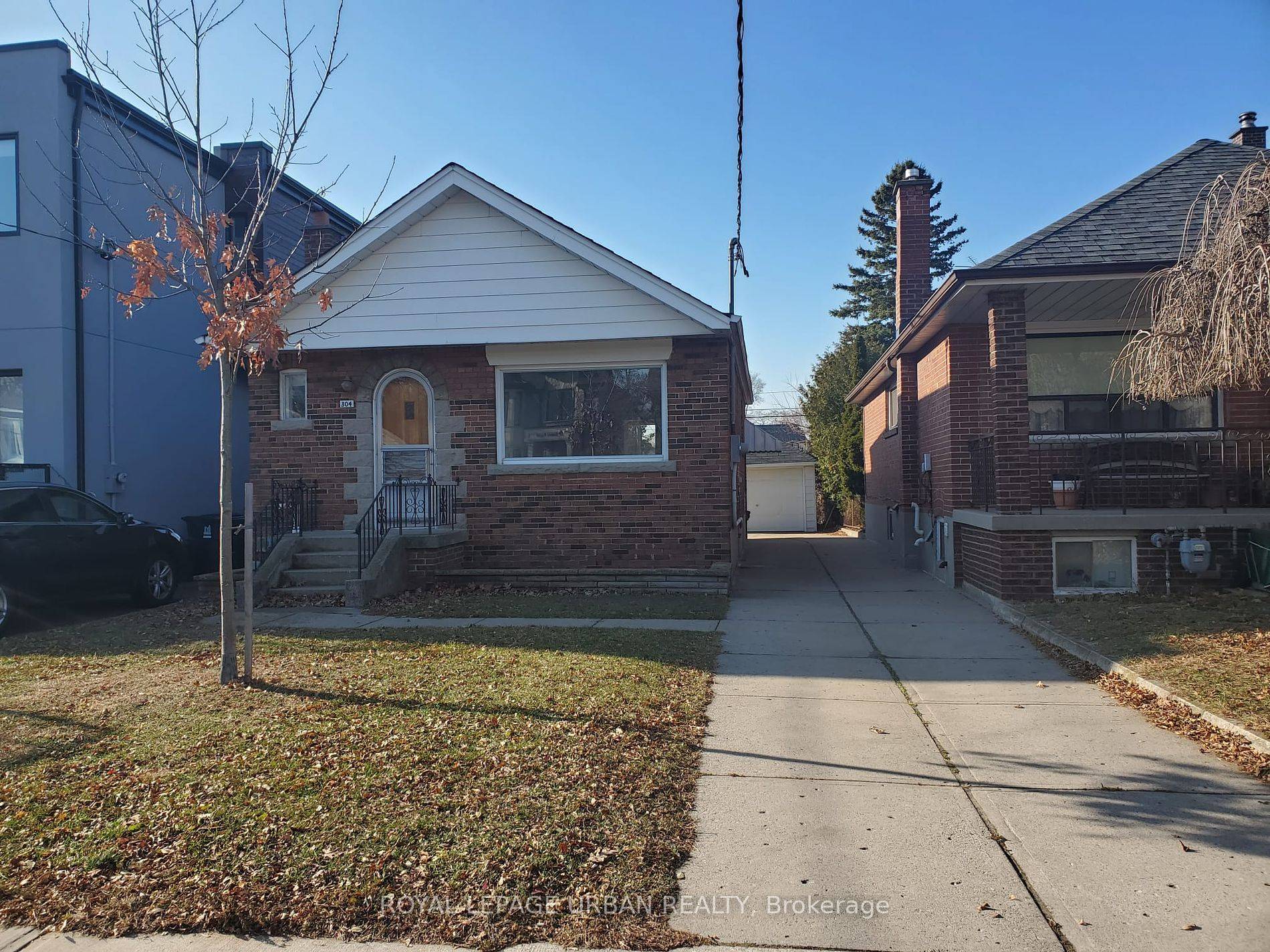 Toronto E03, ON M4J 4L9,304 Linsmore CRES