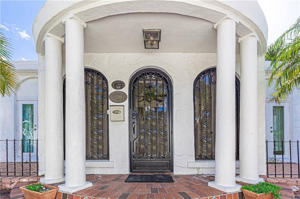 Fort Lauderdale, FL 33301,1220 SE 2nd St