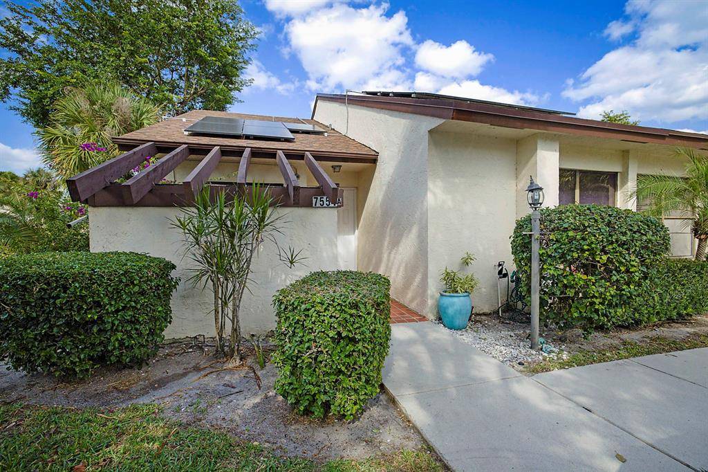 Lake Worth, FL 33467,7551 Caesar St #A