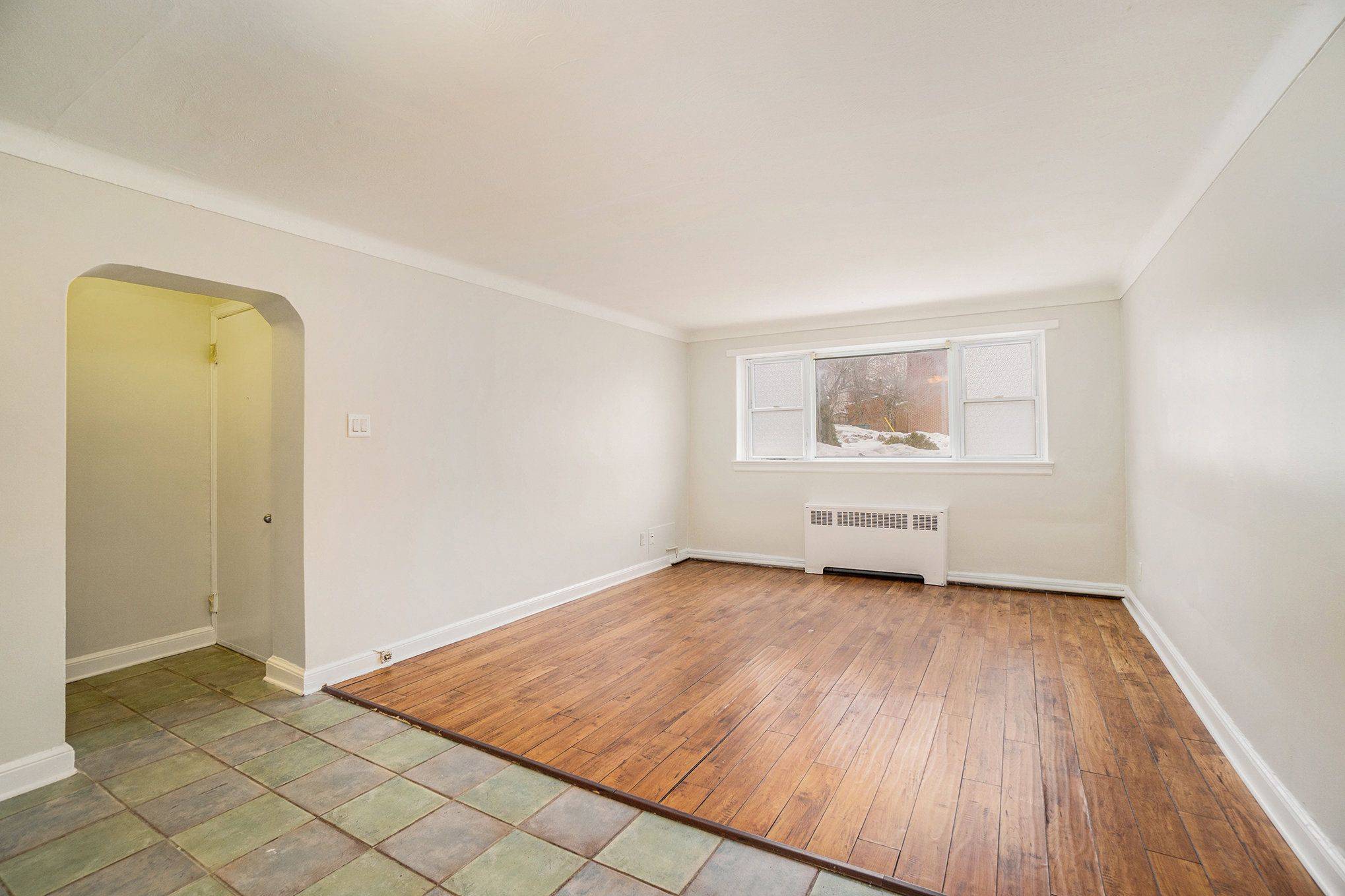 Carlingwood - Westboro And Area, ON K2A 1W1,726 Edison AVE #1