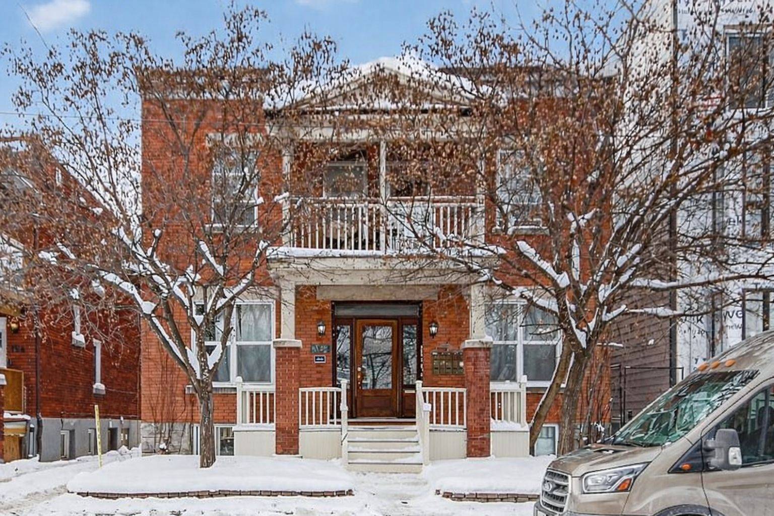 Lower Town - Sandy Hill, ON K1N 8E2,152 Goulburn AVE