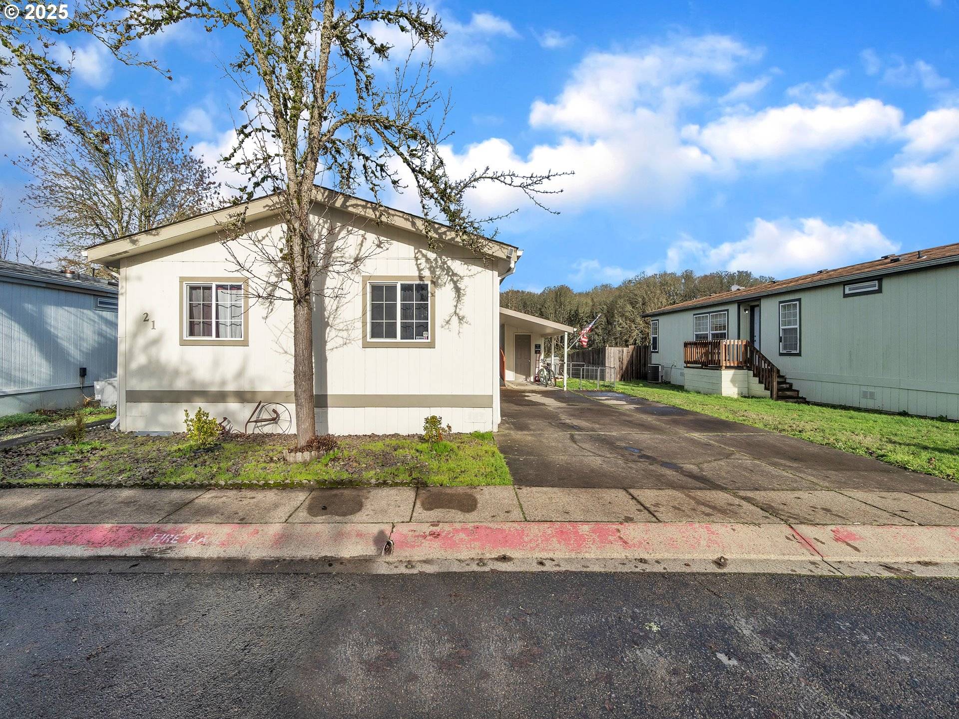 Albany, OR 97322,777 COLLEGE PARK DR SW #21