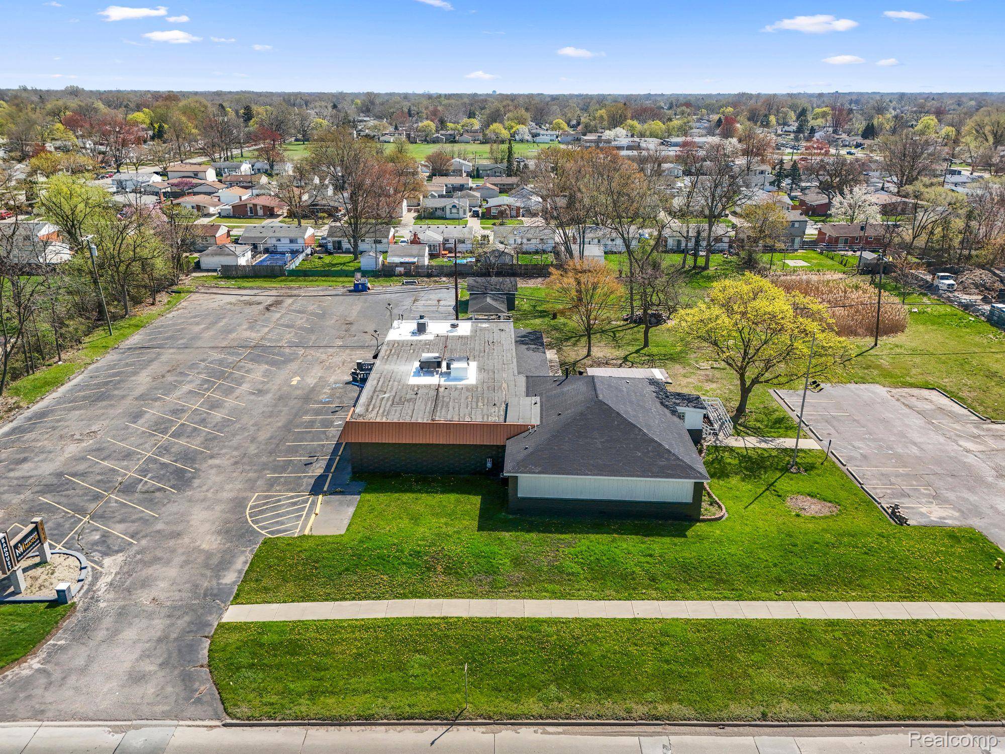 Westland, MI 48186,1217 S Merriman RD