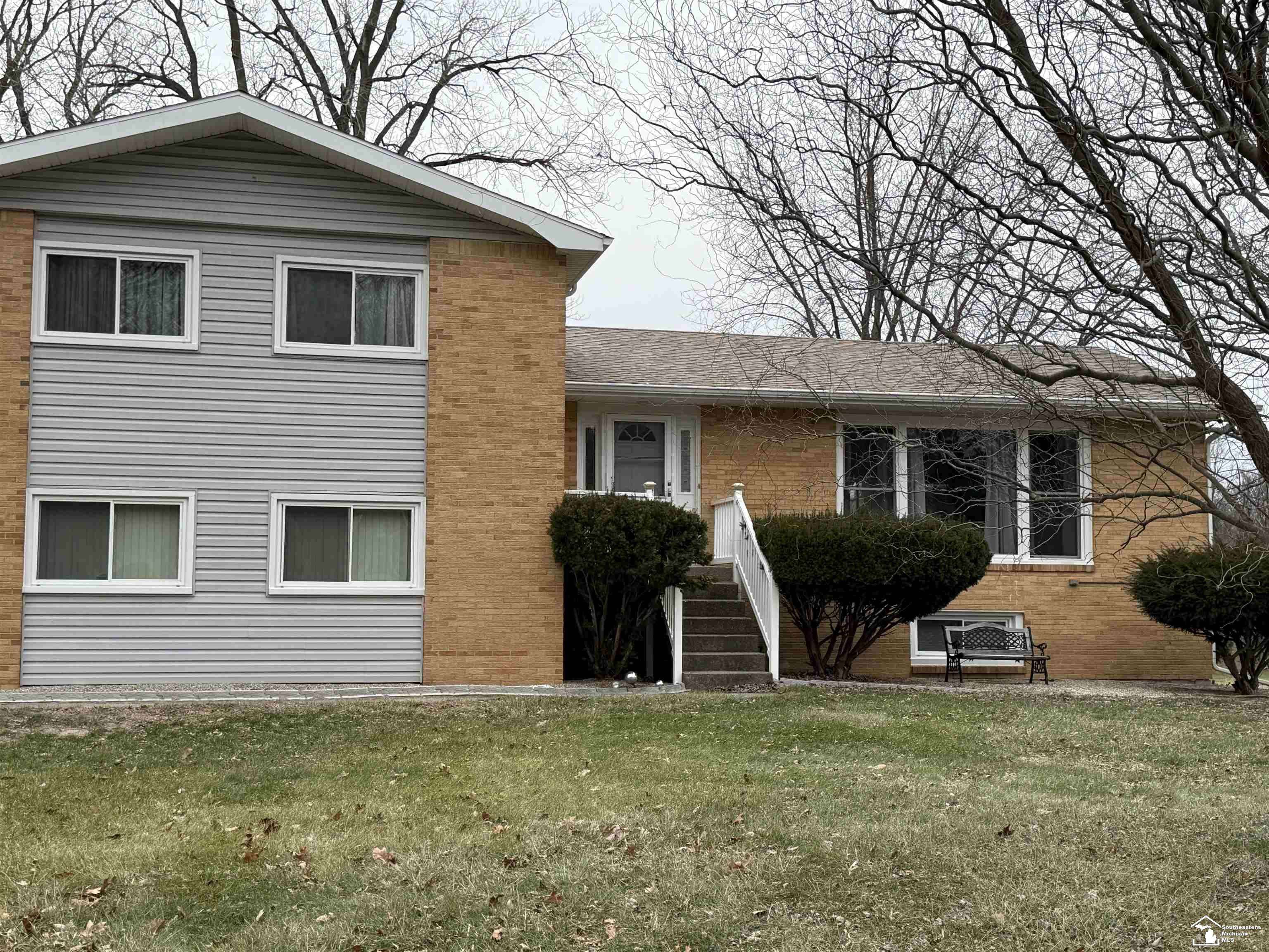 Lambertville, MI 48144,3334 Woodmont DR