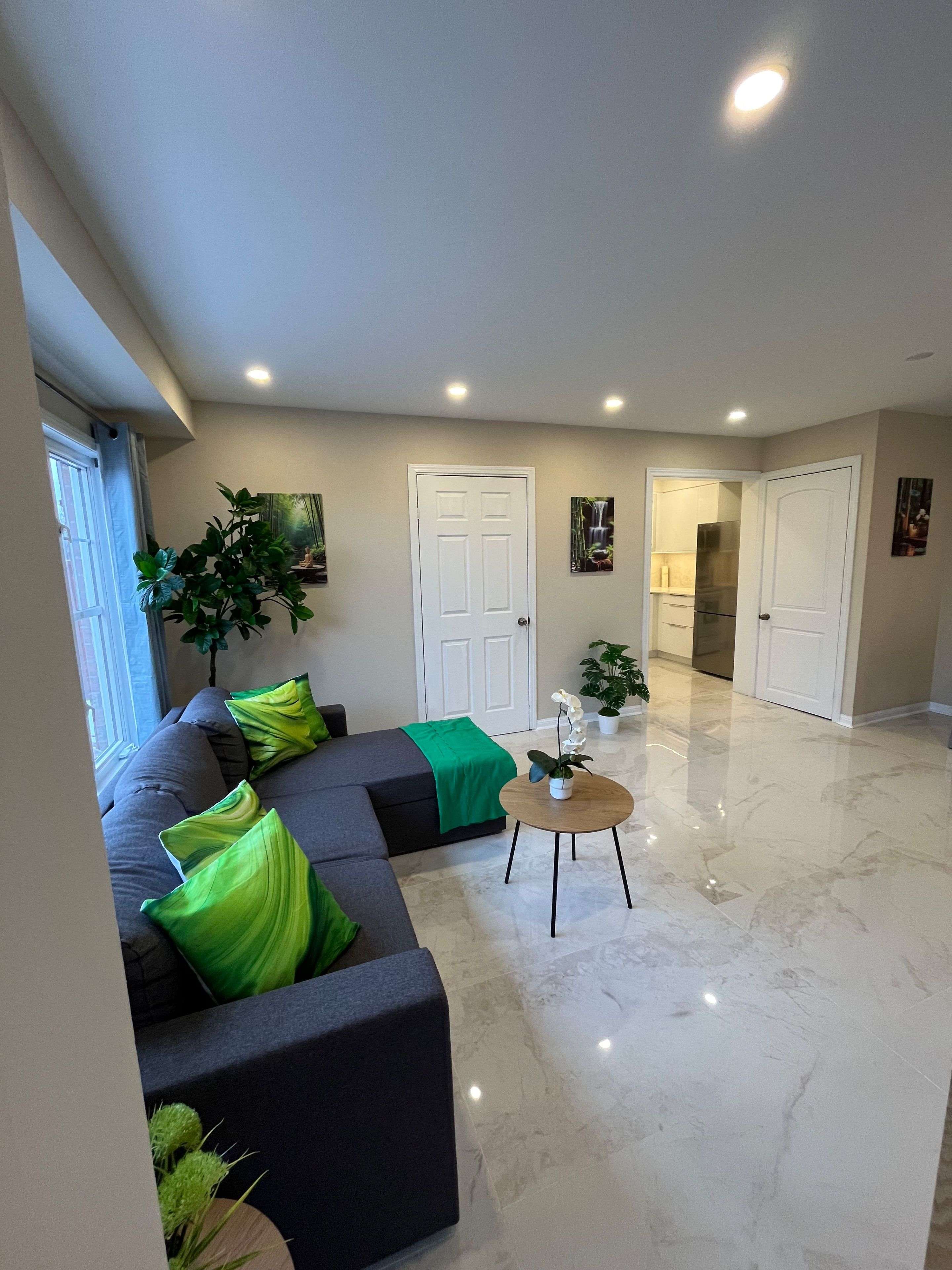 Toronto E11, ON M1B 6J4,13 Rouge River DR #B