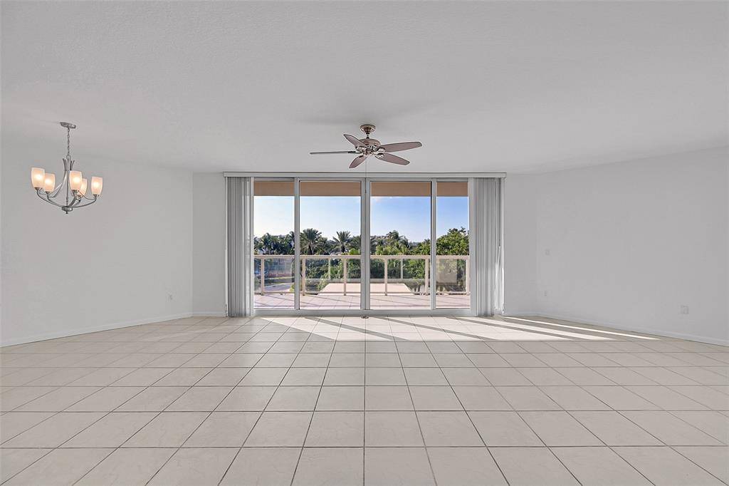 Hollywood, FL 33019,6001 N Ocean Dr #403