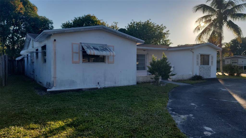 Lauderdale Lakes, FL 33309,3390 NW 42nd St