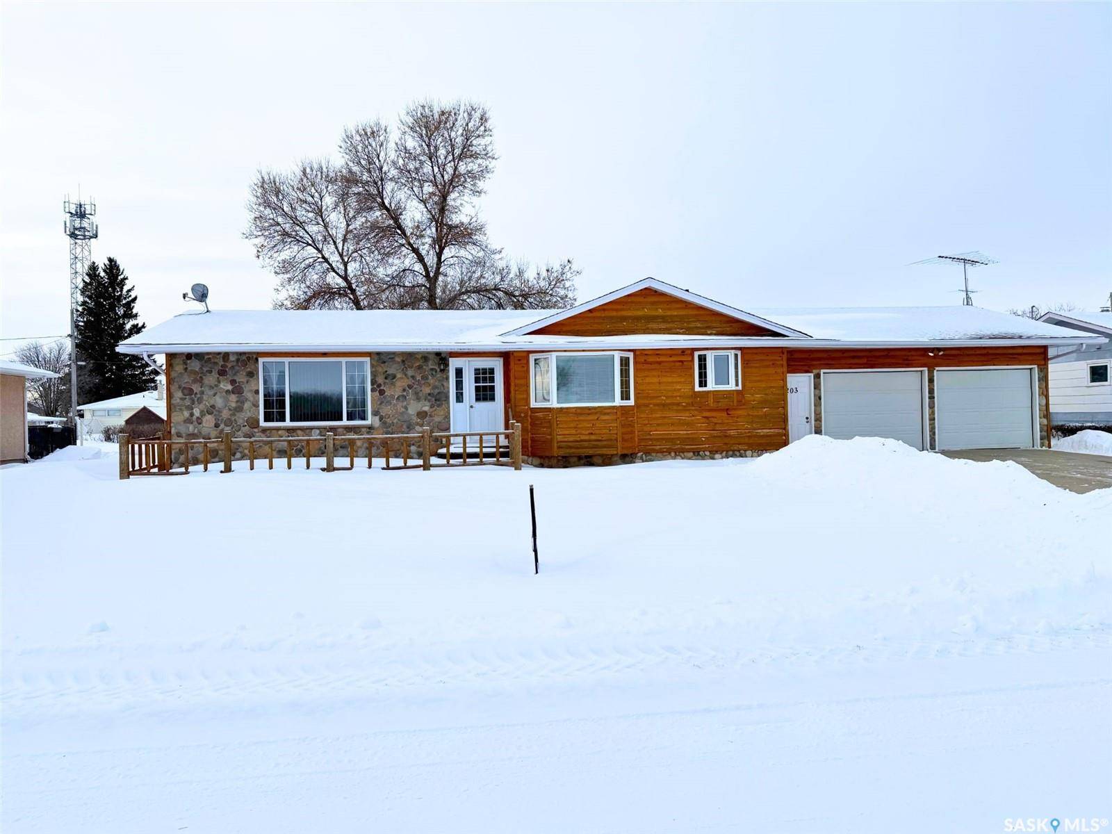 Stockholm, SK S0A 3Y0,203 MacDonald STREET