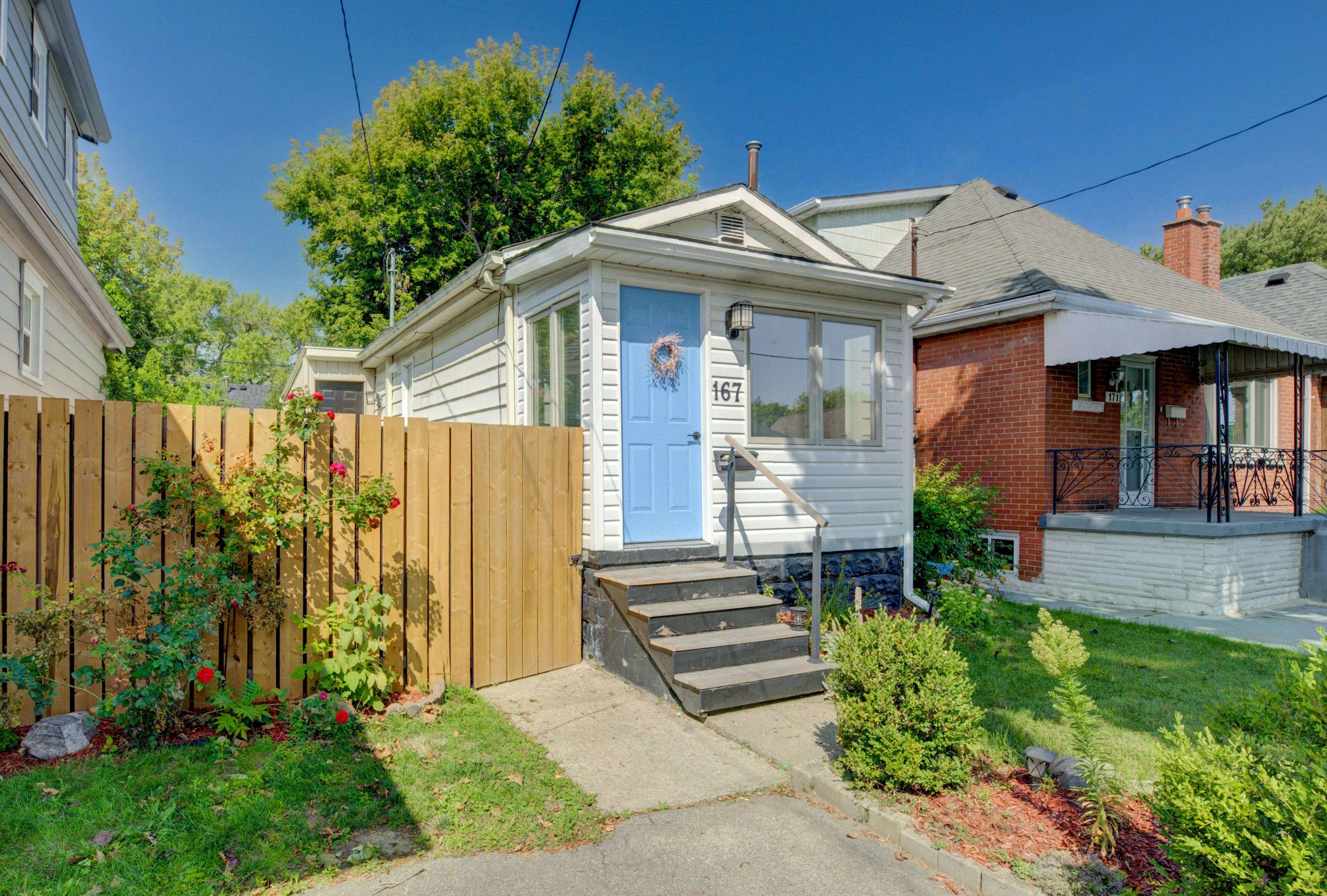 Hamilton, ON L8H 5N9,167 Tolton AVE