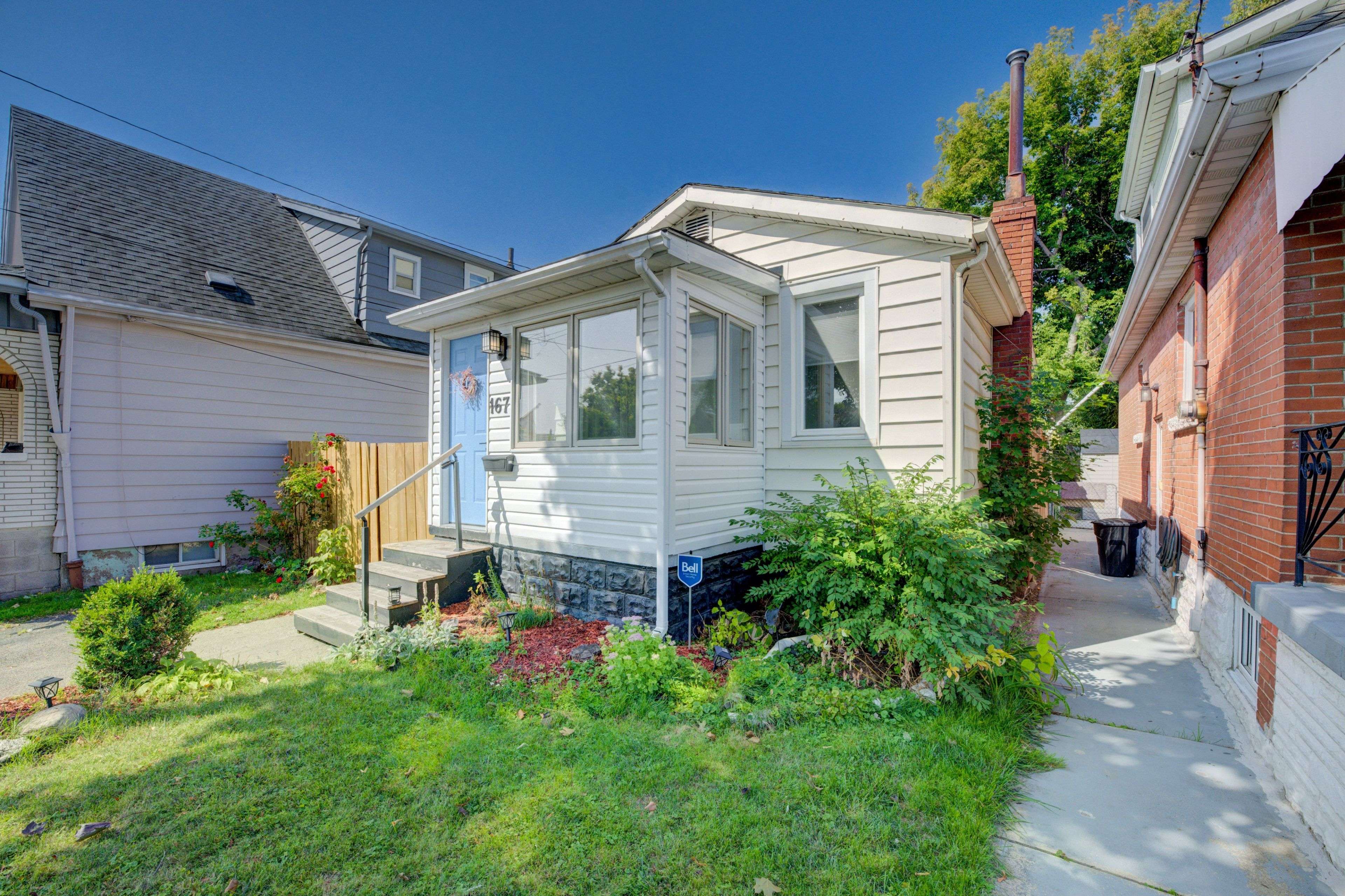 Hamilton, ON L8H 5N9,167 Tolton AVE